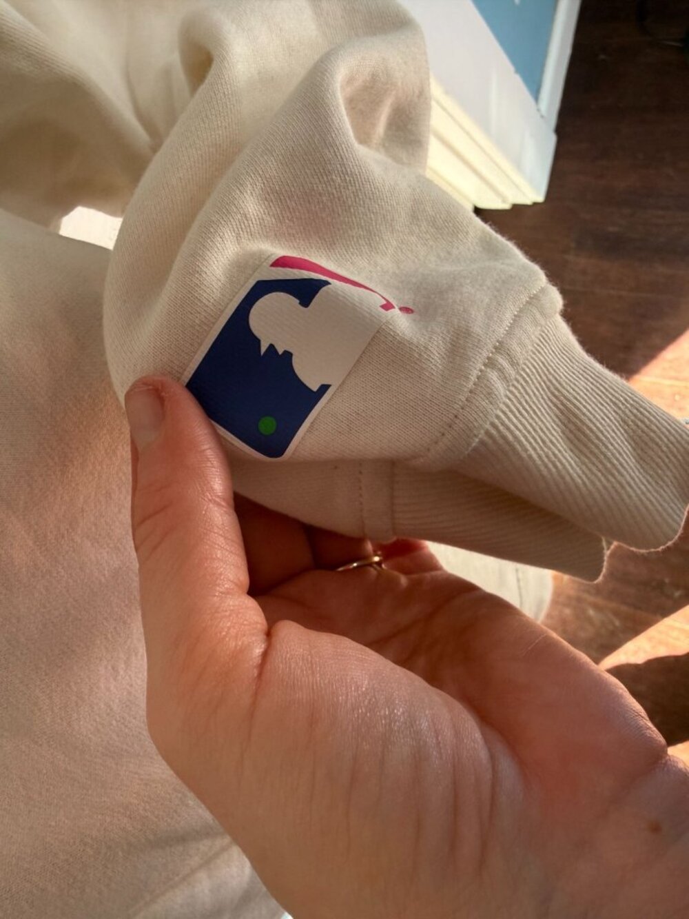NWOT Terez x MLB Chicago Cubs Crew Neon Multicolor Beige Crewneck Sweatshirt SM - Picture 6 of 6